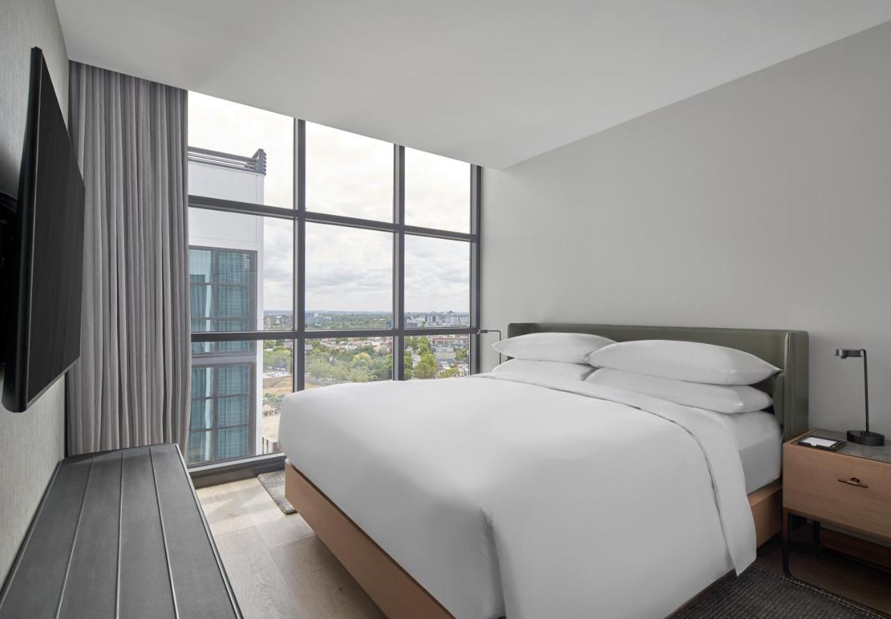 Courtyard By Marriott Melbourne Flagstaff Gardens Hotel Bagian luar foto