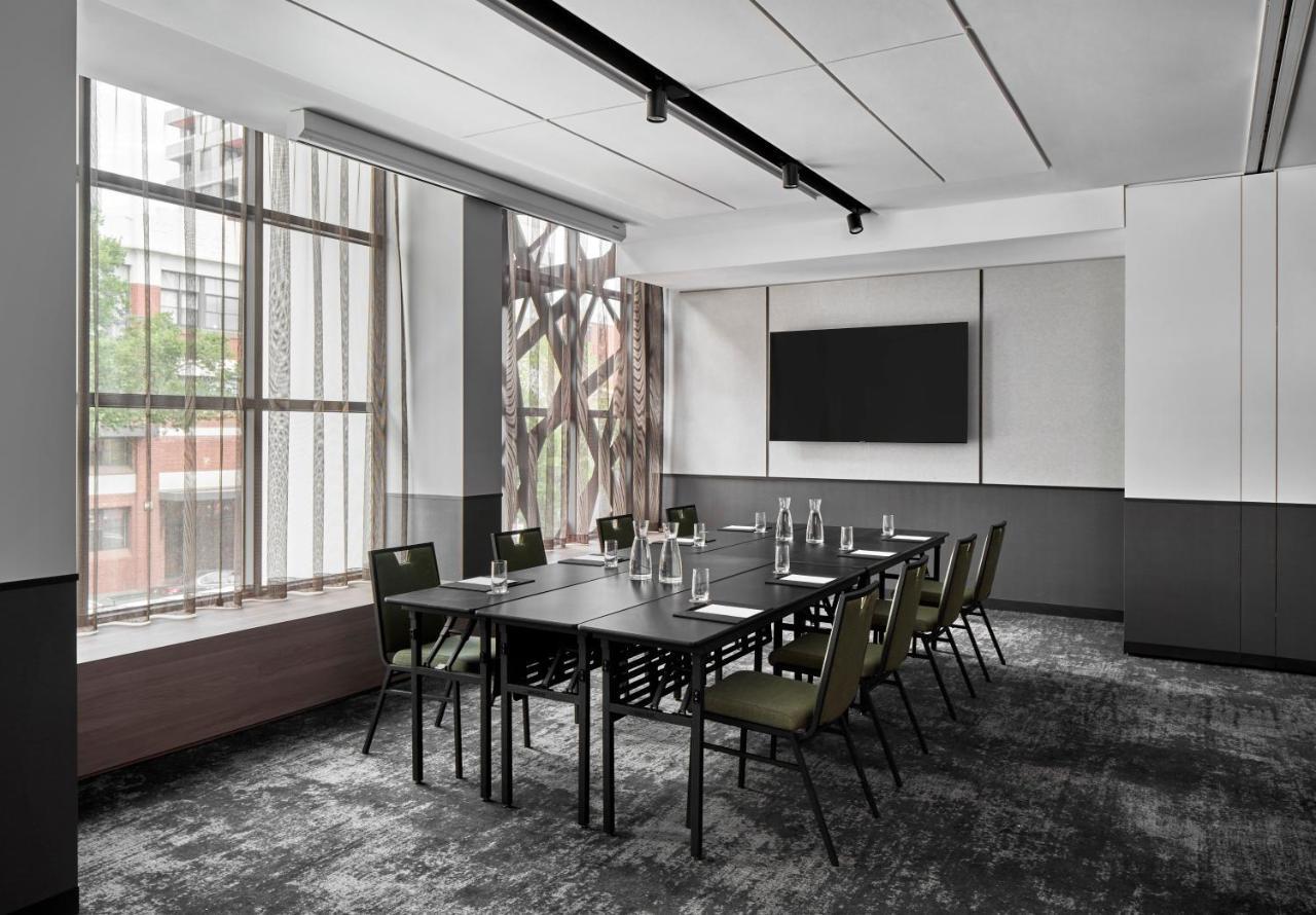 Courtyard By Marriott Melbourne Flagstaff Gardens Hotel Bagian luar foto