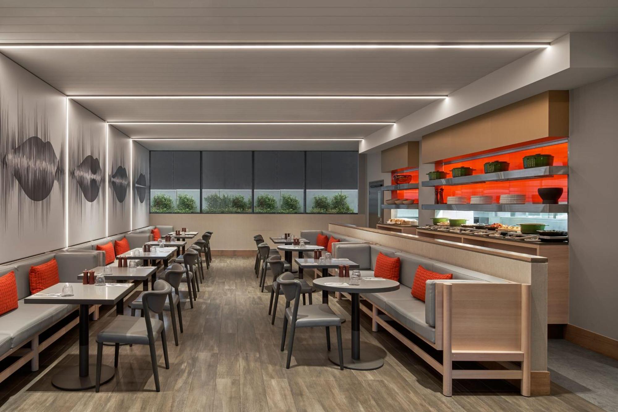 Courtyard By Marriott Melbourne Flagstaff Gardens Hotel Bagian luar foto
