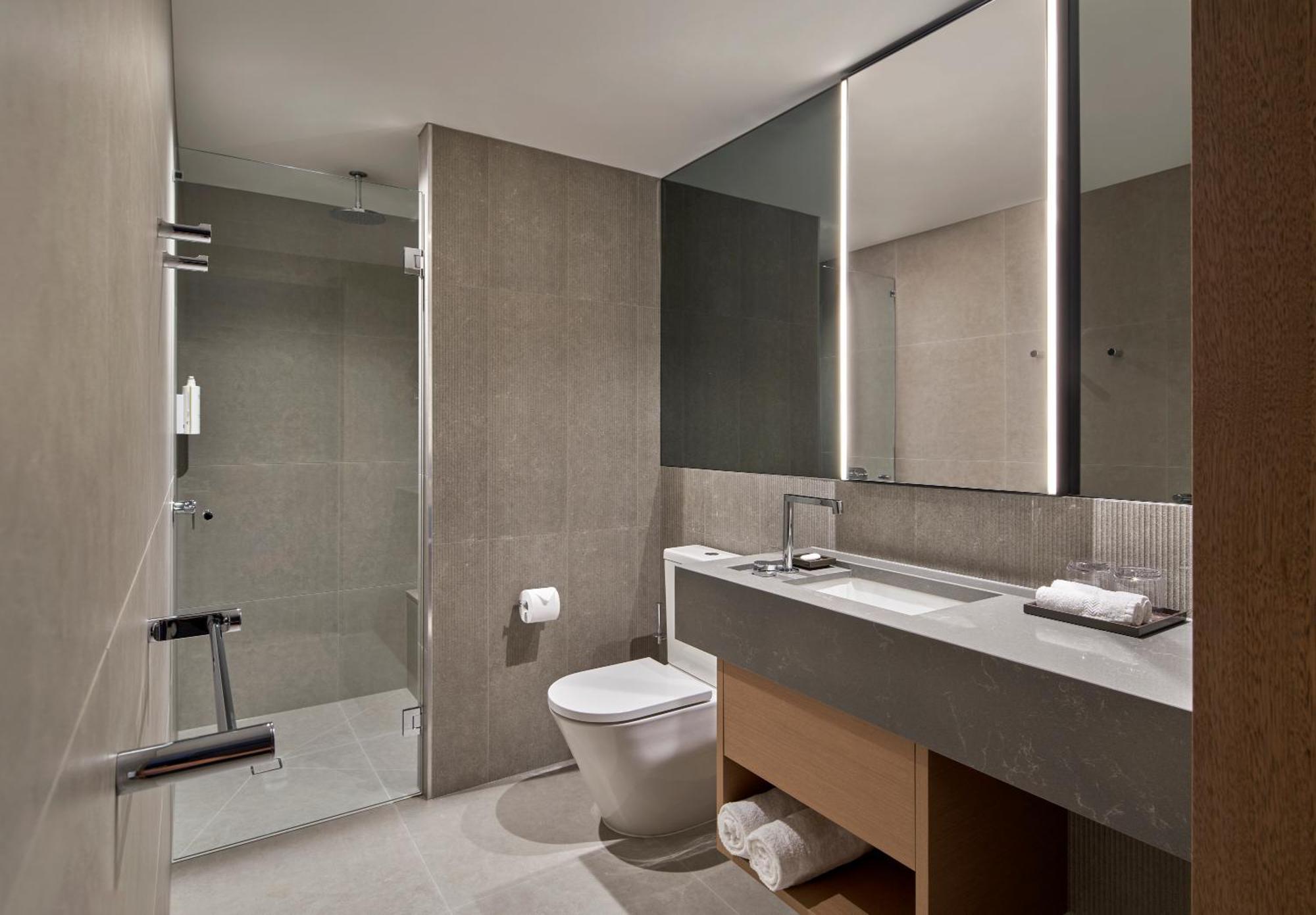Courtyard By Marriott Melbourne Flagstaff Gardens Hotel Bagian luar foto
