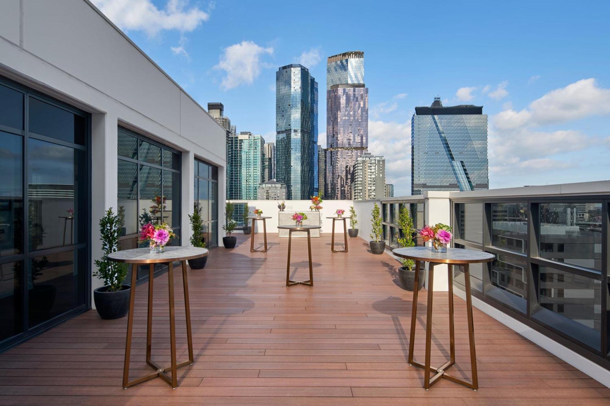 Courtyard By Marriott Melbourne Flagstaff Gardens Hotel Bagian luar foto